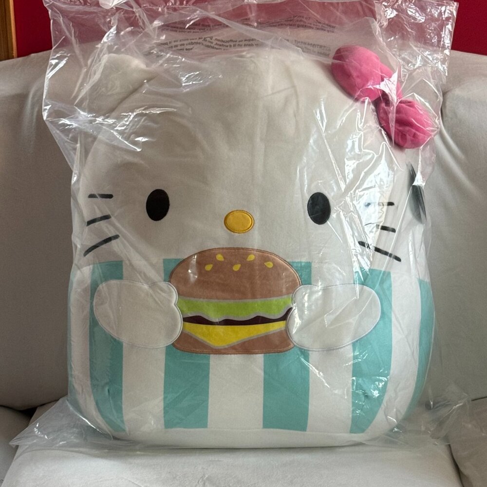 Squishmallows 20” Hello Kitty Plush Holding Burger New With Tags